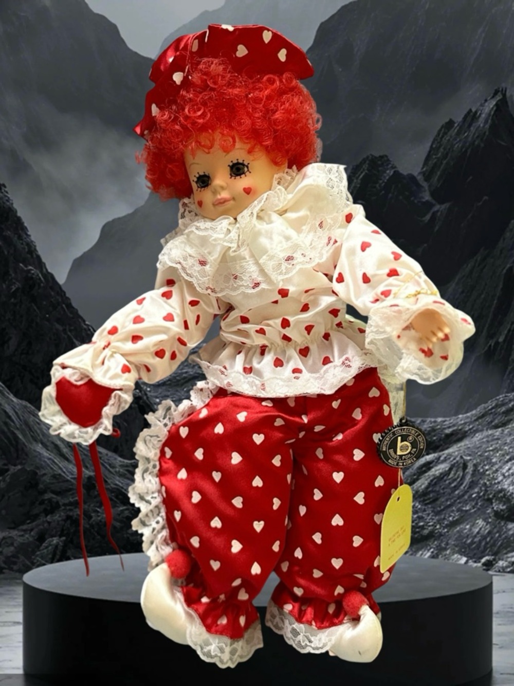 BRINN’S calendar limited edition Red Heart-Print Clown Doll